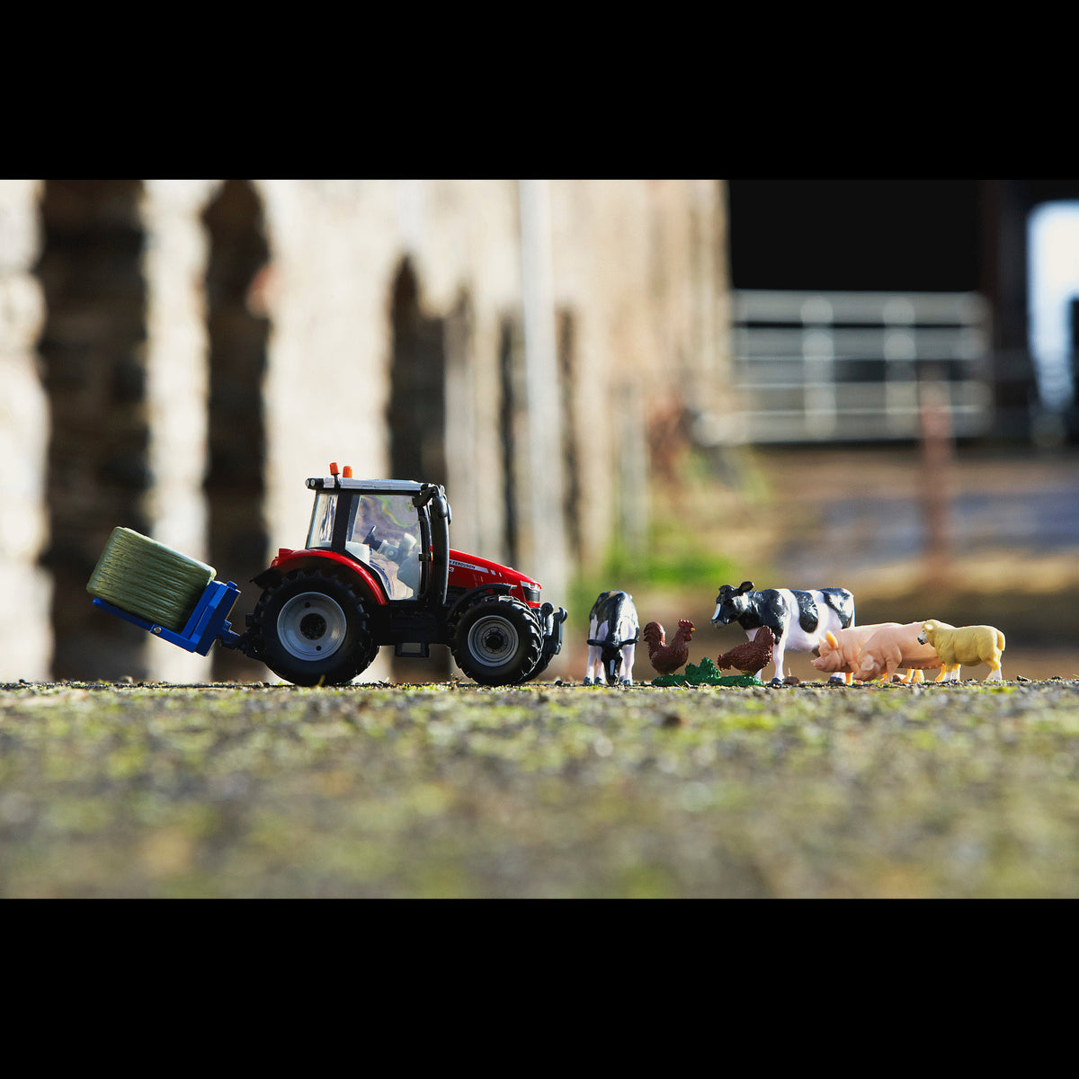MF TRACTOR PLAYSET