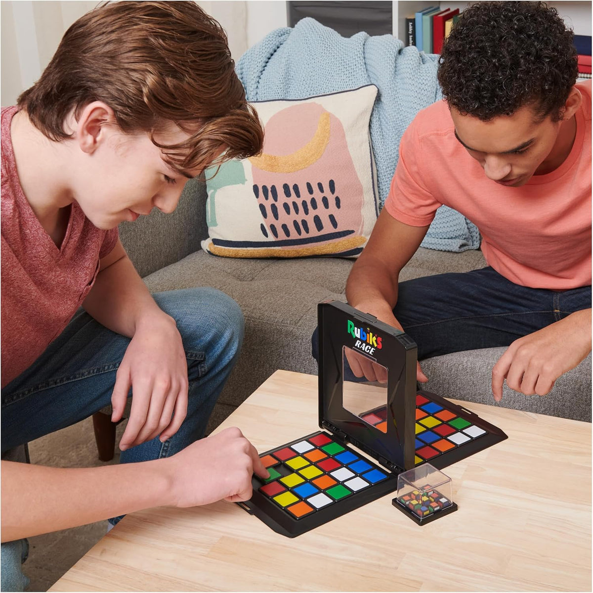 RUBIK'S RACE GAME