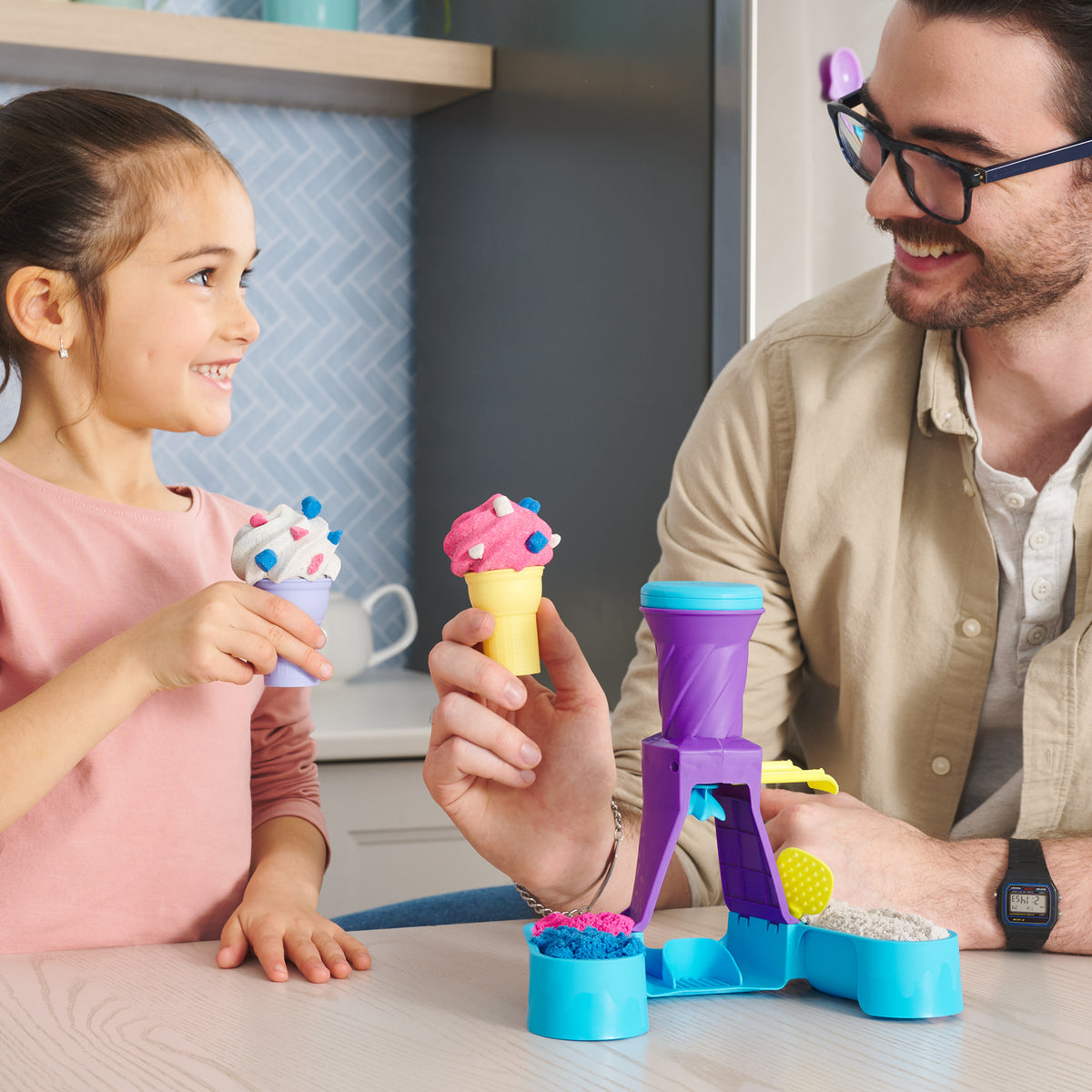 KINETIC SAND SELF SERVE STATIO