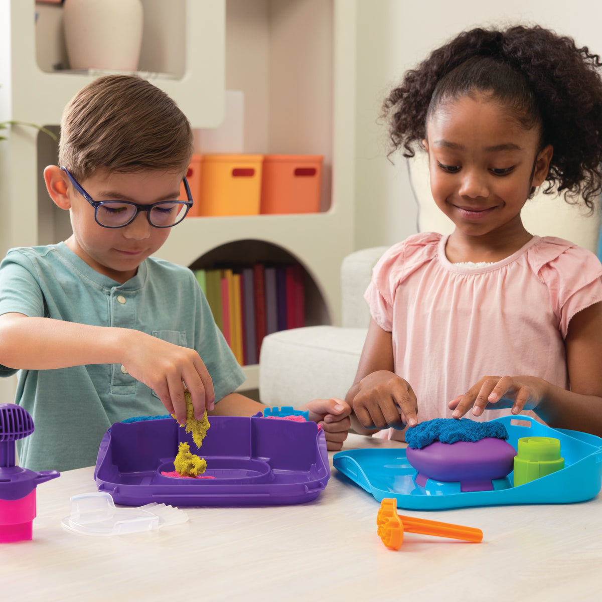 KINETIC SAND SQUISH MOTION SET